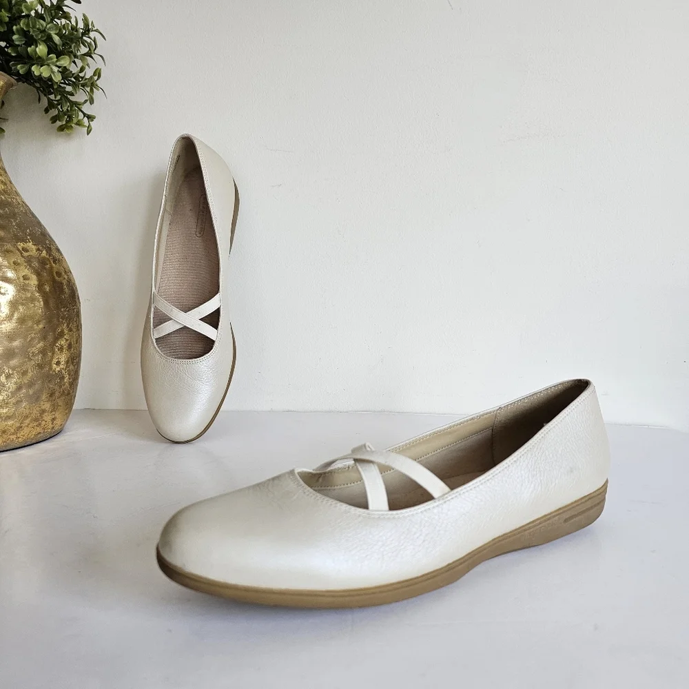 Easy Spirit Move With Me Women's Mary Jane Genuine Leather Comfort Ballet Flats